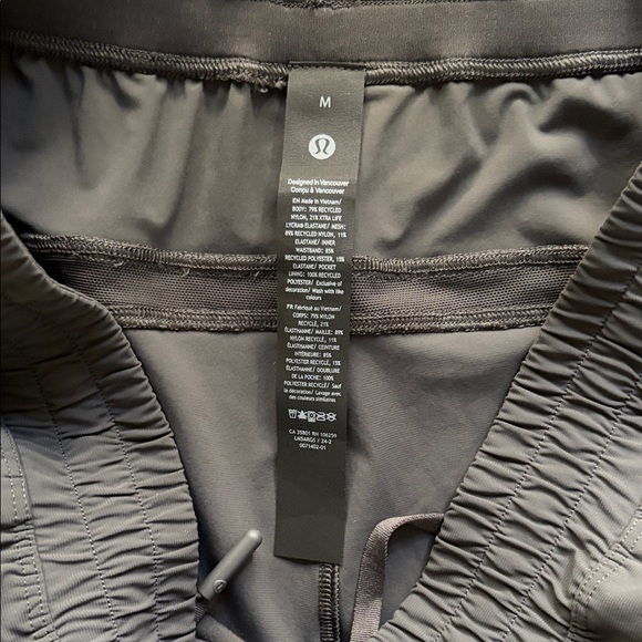 lululemon athletica Men's Charcoal Joggers - Picture 2 of 2